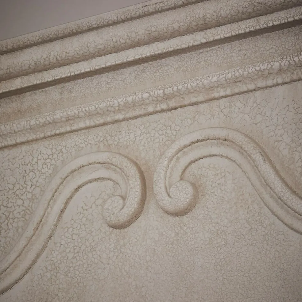 Console carmin Tarenfield