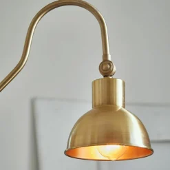 Lampe sur pied Delacroille