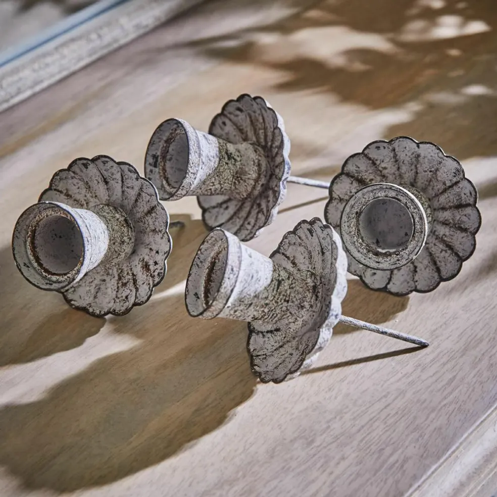 Lot de 4 bougeoirs à piquer Korraine