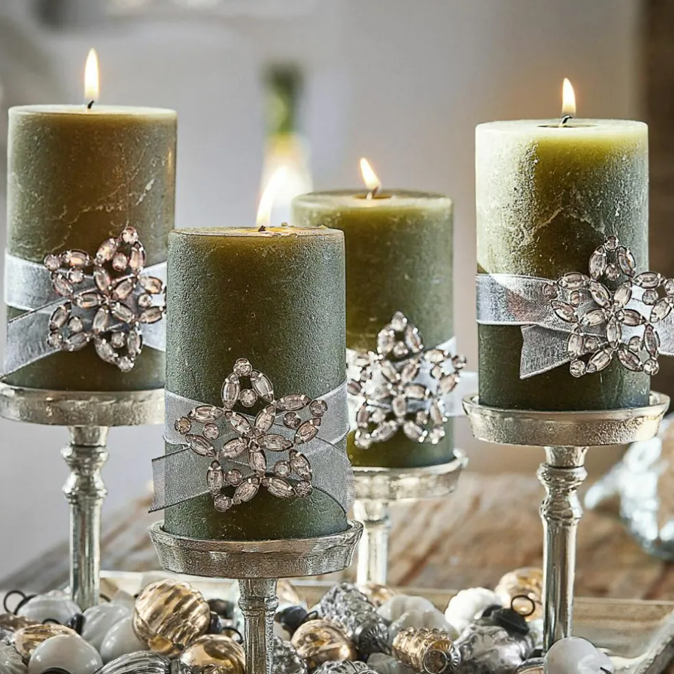 Lot de 4 pin’s décoratifs Custer