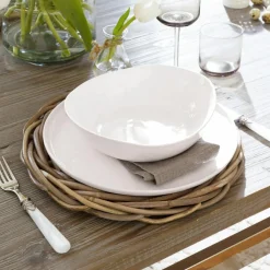 Lot de 2 plateaux de présentation en rotin Bland