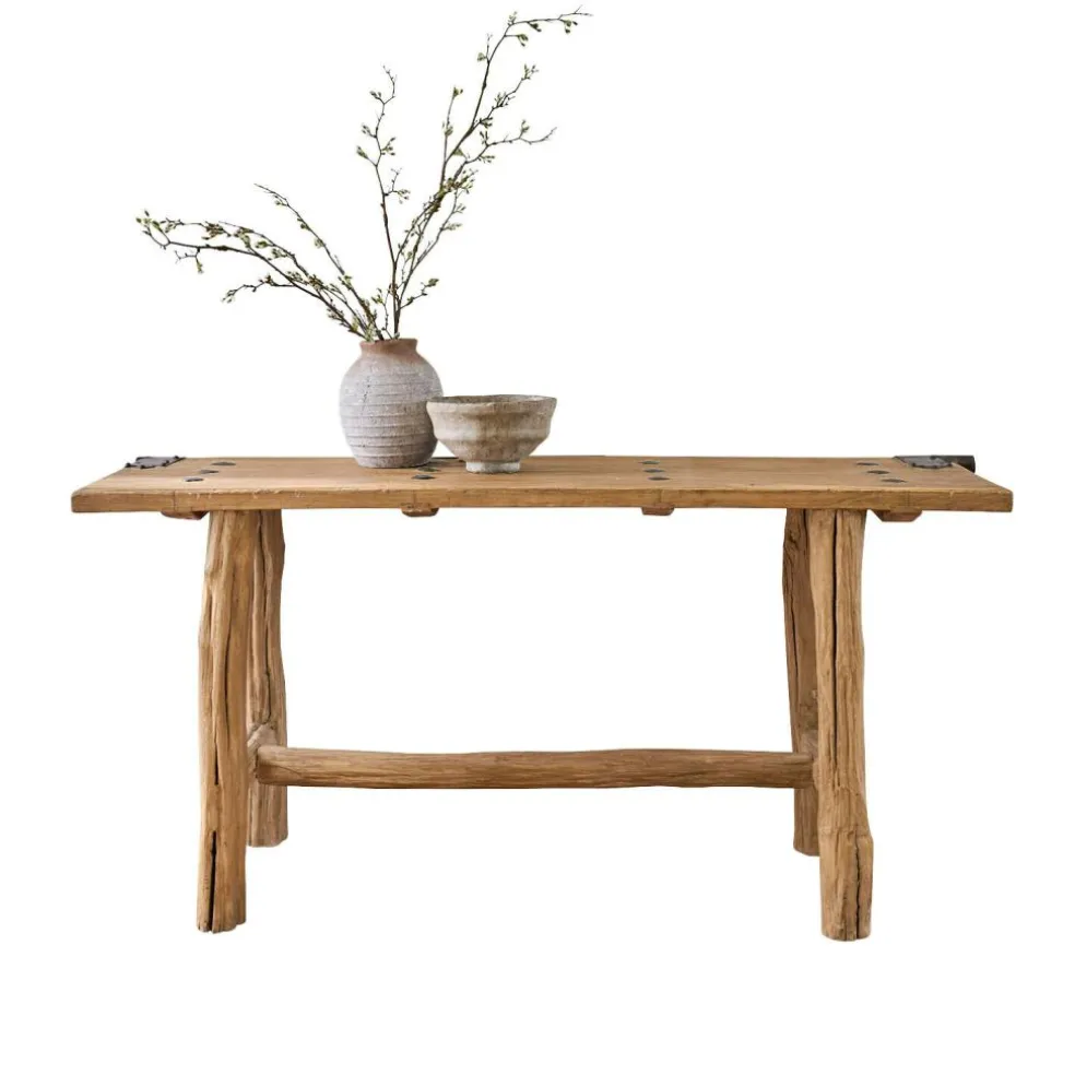 Table Crestmoore