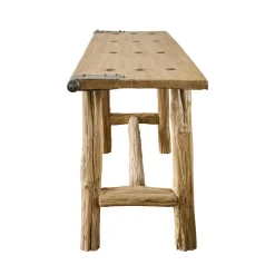 Table Crestmoore